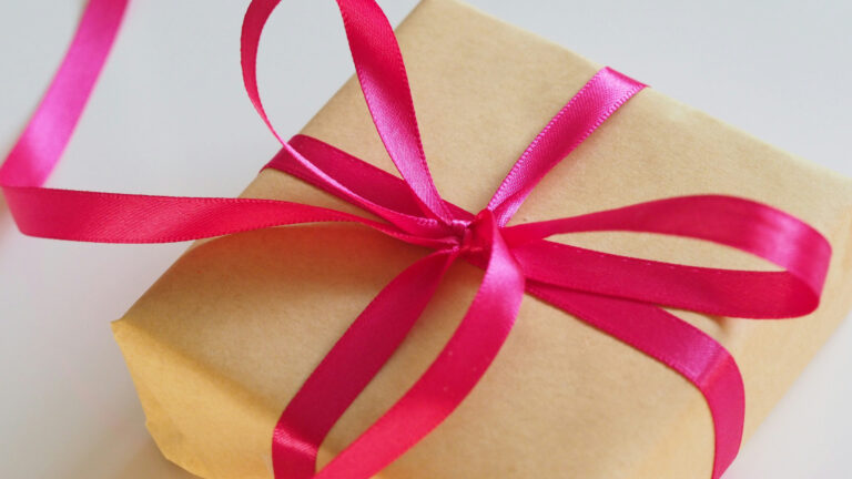 Quels cadeaux CSE privilégier pour vos salariés ?